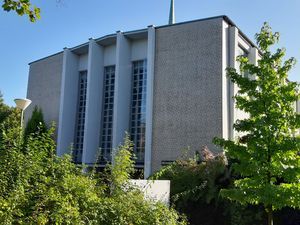 Kirche Heilige Familie